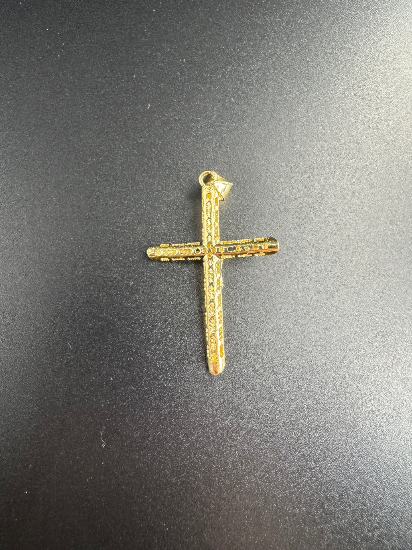 14K HOLLOW CROSS WITH CHRIST