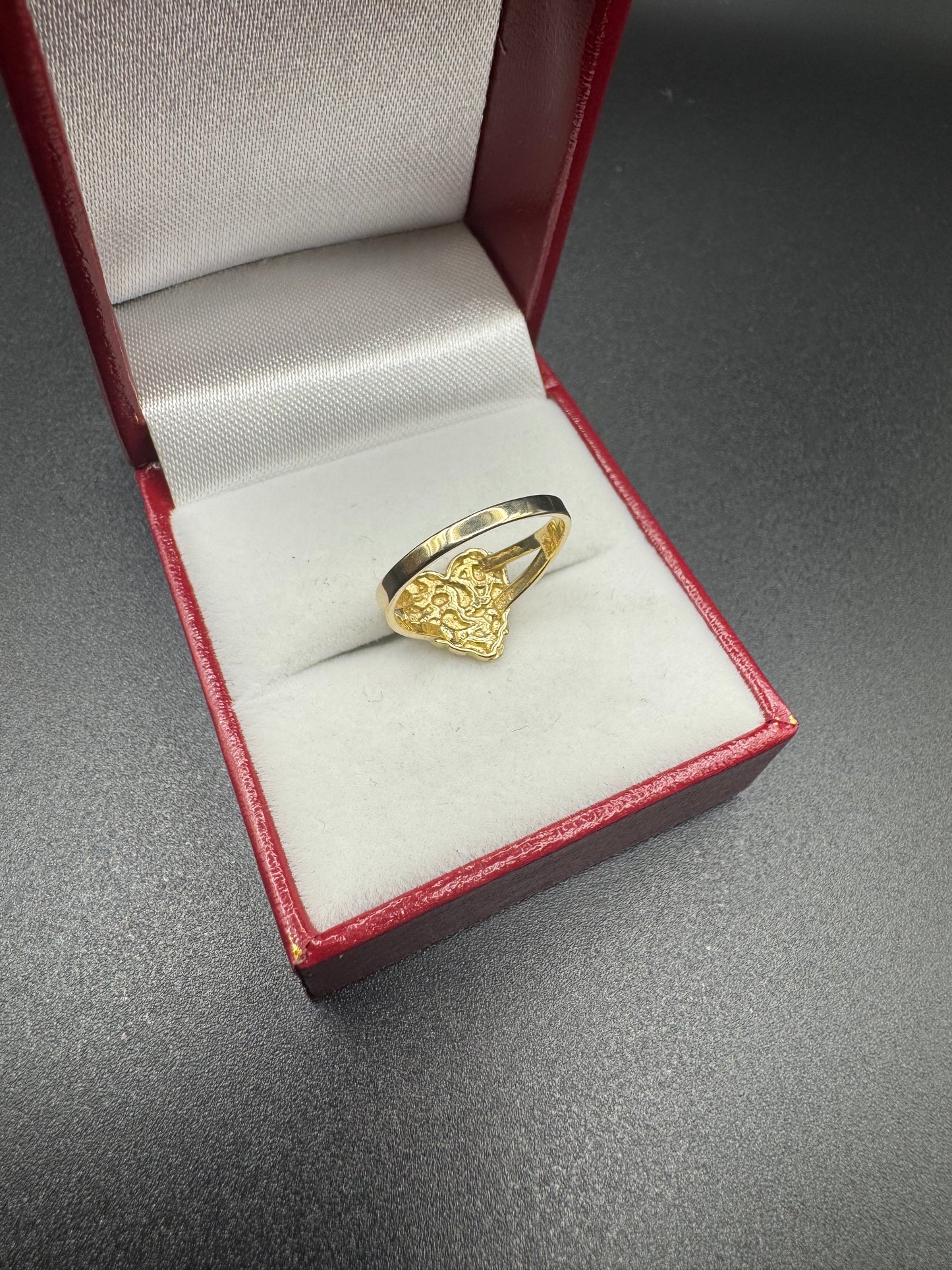 14K SMALL WOMENS NUGGET HEART RING