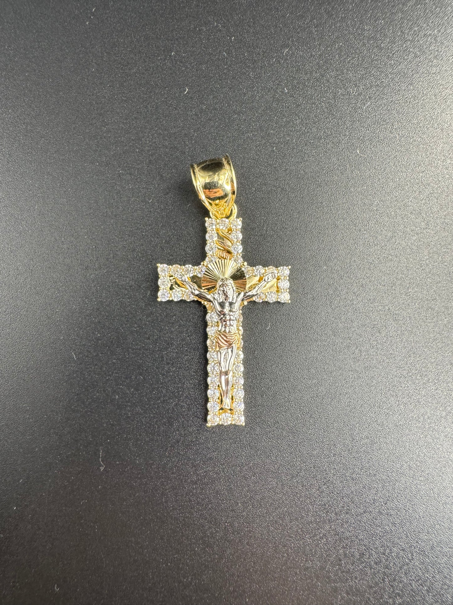 14K 3 COLORED CROSS WITH CHRIST AND ZIRCONS