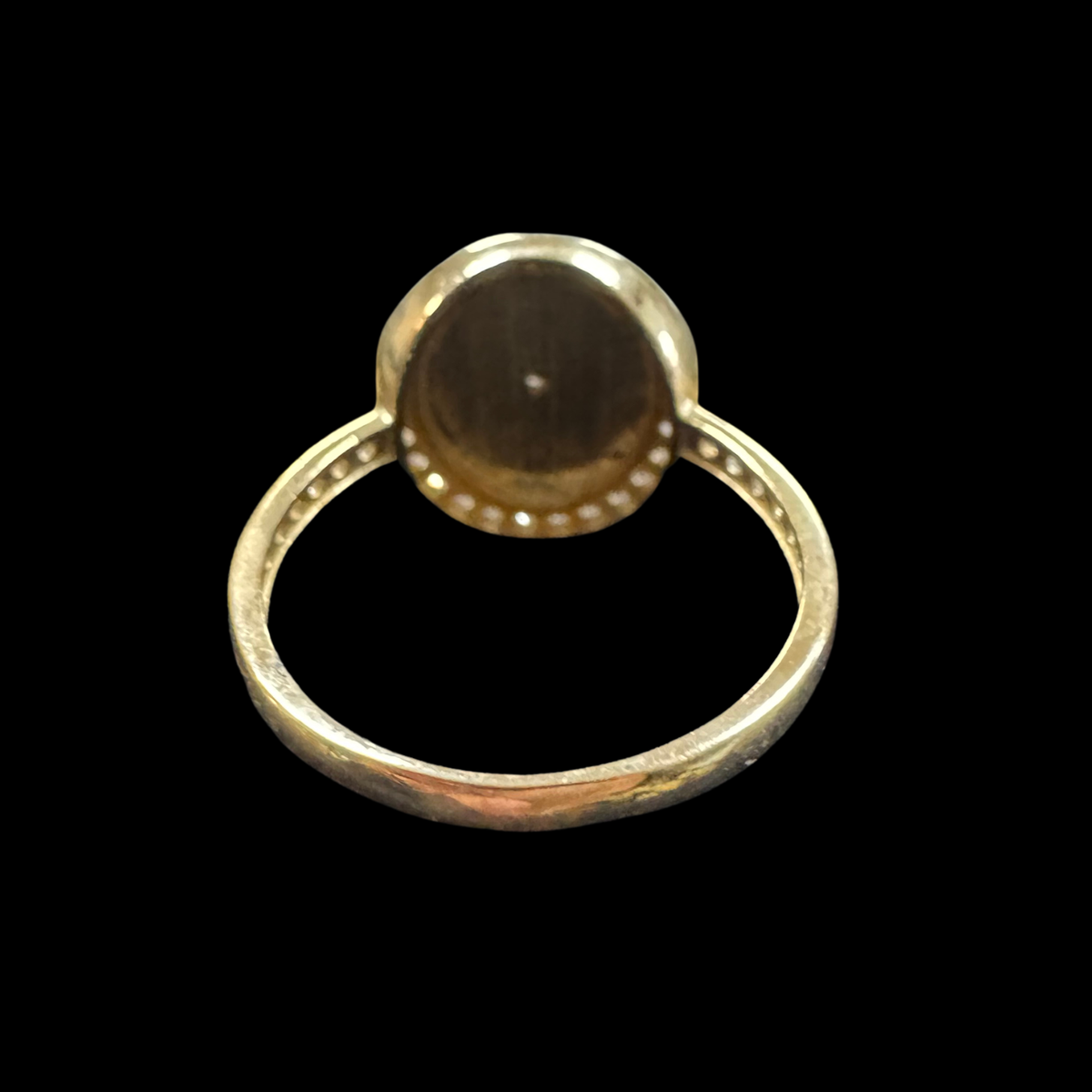 WHITE CROSS OVAL RING