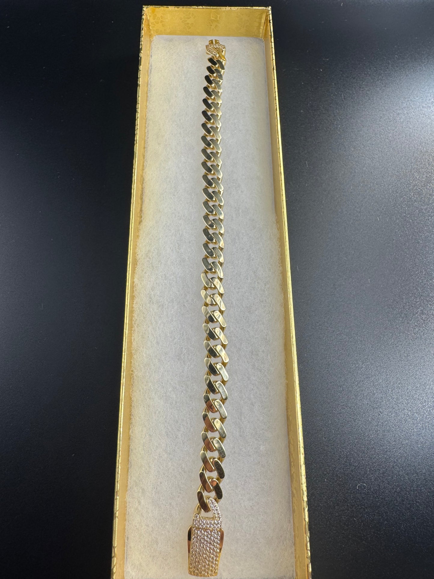 hollow monaco bracelet with zircons