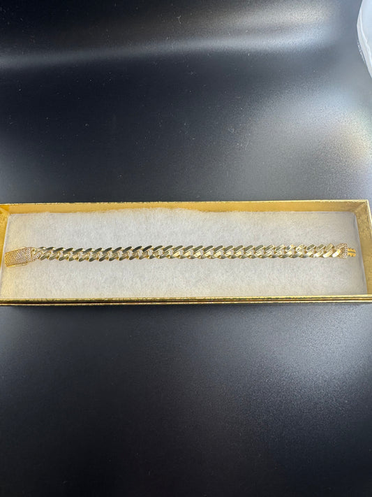 hollow monaco bracelet with zircons